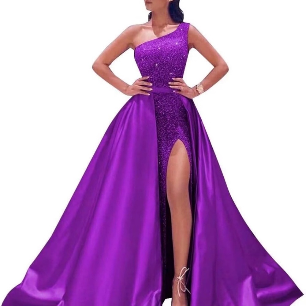 Elegant Purple One-Shoulder Evening Gown